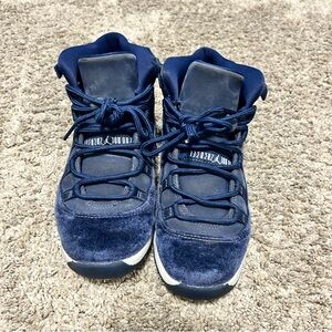 Jordan Kids Navy Blue 11 Sneakers